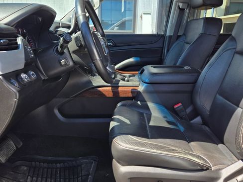 Used 2016 GMC Yukon SLT AWD/4WD image 10