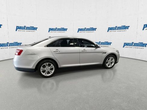 Used 2016 Ford Taurus SEL w/ Equipment Group 201A FWD image 12
