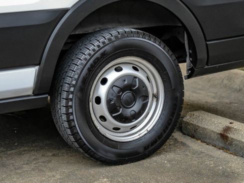 Used 2020 Ford Transit 250 Medium Roof w/ Load Area Protection Package image 43