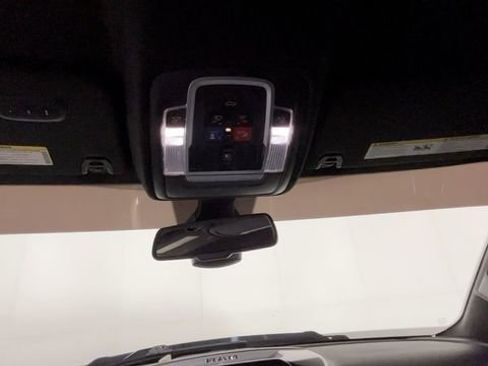Used 2019 RAM 1500 Laramie AWD/4WD image 35