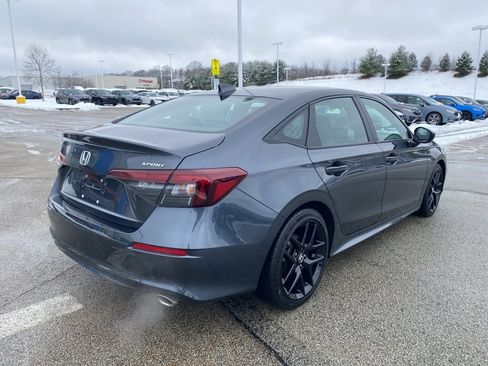 Used 2025 Honda Civic Sport image 3