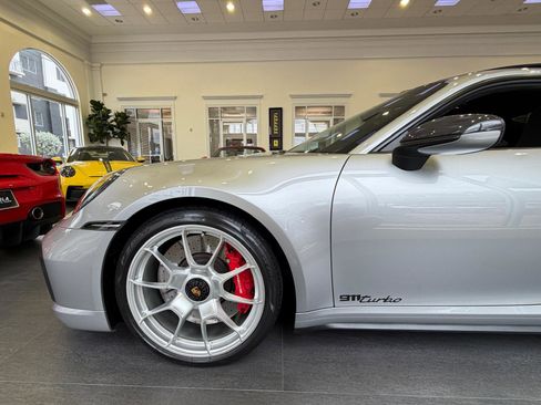 Used 2022 Porsche 911 Turbo image 24