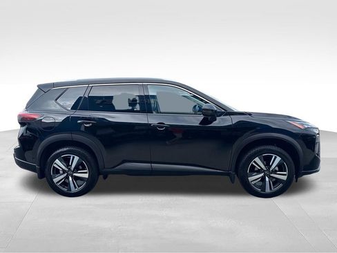 Used 2025 Nissan Rogue SL w/ SL Premium Package FWD image 7
