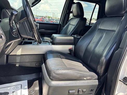 Used 2015 Ford Expedition Limited w/ Equipment Group 301A AWD/4WD image 10