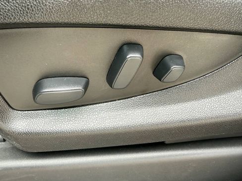 Used 2019 Chevrolet Tahoe LS w/ Skid Plate Package AWD/4WD image 13