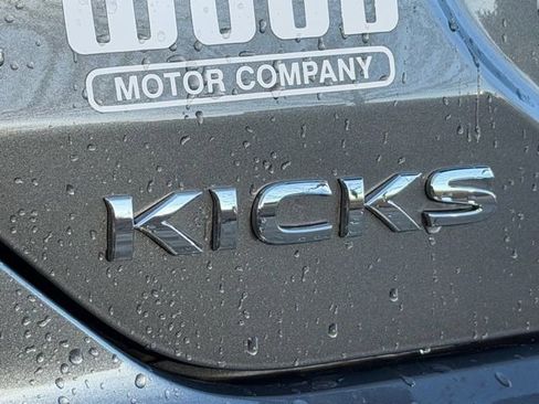 Certified 2025 Nissan Kicks Play S image 33