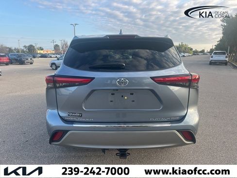 Used 2020 Toyota Highlander Platinum image 8