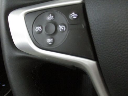 Used 2023 GMC Acadia SLT w/ Elevation Edition AWD/4WD image 22