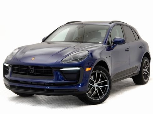 New 2025 Porsche Macan image 1