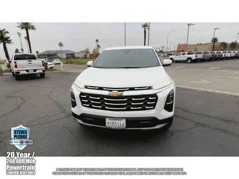 Used 2025 Chevrolet Equinox LT image 4