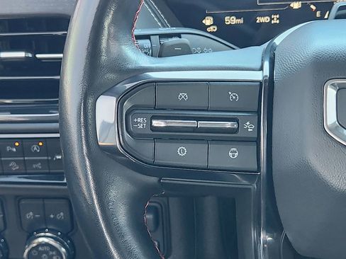 Certified 2025 GMC Yukon AT4 Ultimate image 28