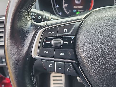 Used 2018 Honda Accord Sport image 10