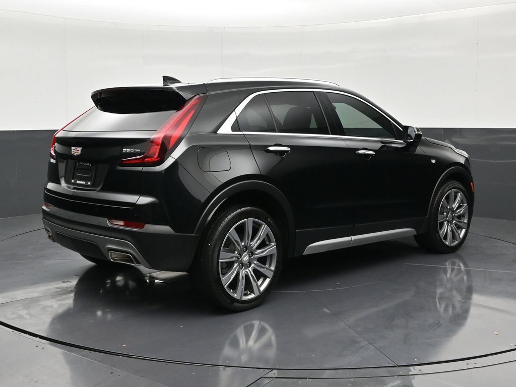 Used 2023 Cadillac XT4 Premium Luxury FWD image 5