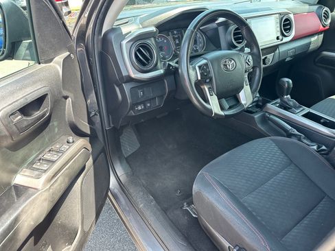 Used 2023 Toyota Tacoma SR5 RWD image 6