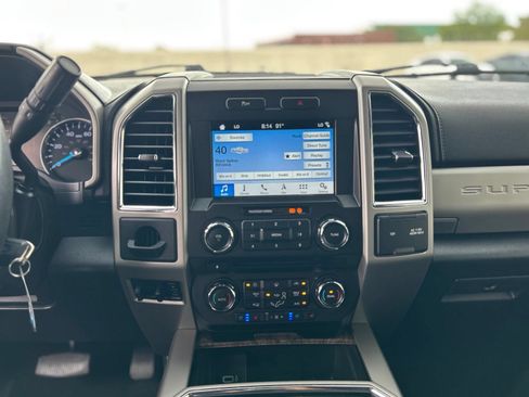 Used 2018 Ford F350 Lariat RWD image 18