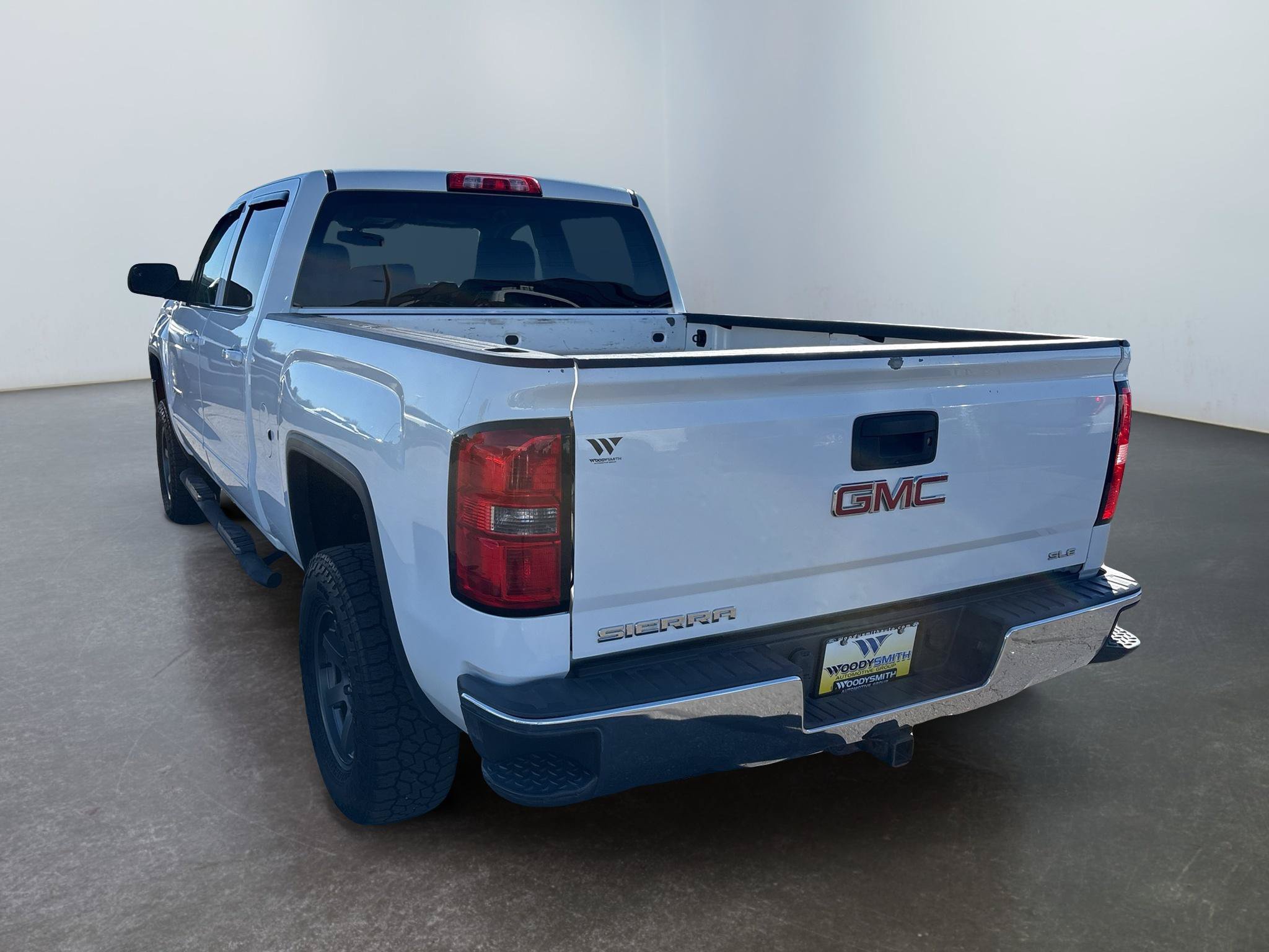 Used 2014 GMC Sierra 1500 SLE w/ SLE Value Package AWD/4WD image 5