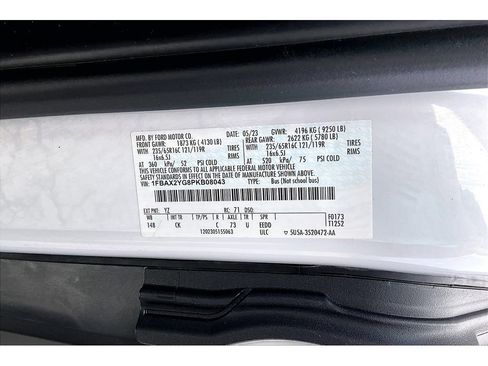 Used 2023 Ford Transit 350 XLT RWD image 32