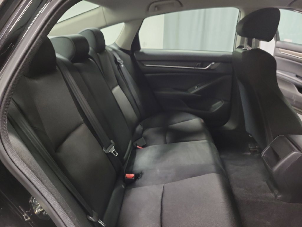 Used 2018 Honda Accord LX image 29