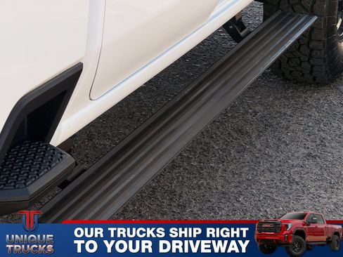 Used 2024 GMC Sierra 3500 Denali Ultimate AWD/4WD image 12
