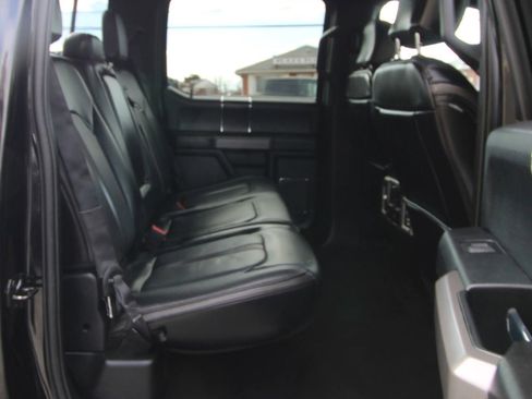 Used 2019 Ford F150 Platinum image 12