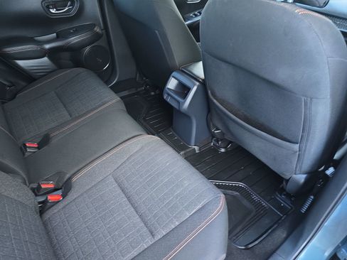 Used 2023 Honda HR-V Sport image 12