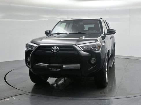 Used 2023 Toyota 4Runner SR5 Premium w/ Moonroof Package image 57