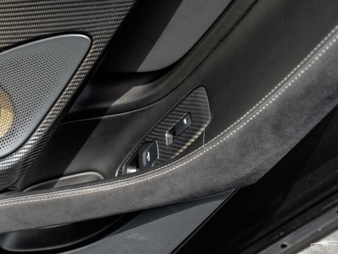 Used 2018 McLaren 570S Coupe image 24