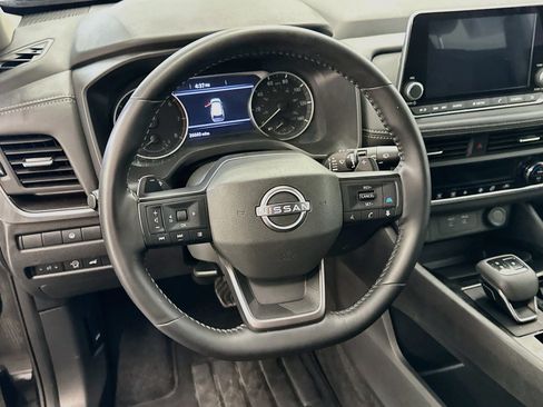 Used 2026 Nissan Rogue SV AWD/4WD image 18