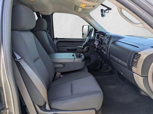 Used 2012 Chevrolet Silverado 2500 LT w/ Interior Plus Package AWD/4WD image 18
