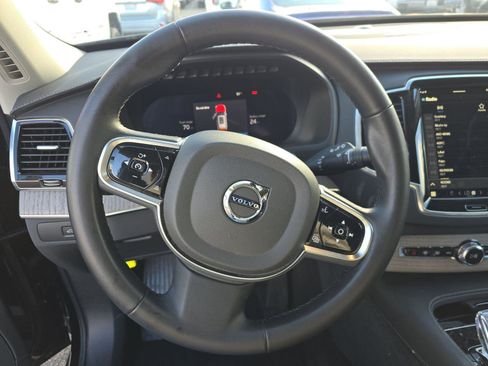 Used 2025 Volvo XC90 T8 Ultra w/ Protection Package Premier image 2