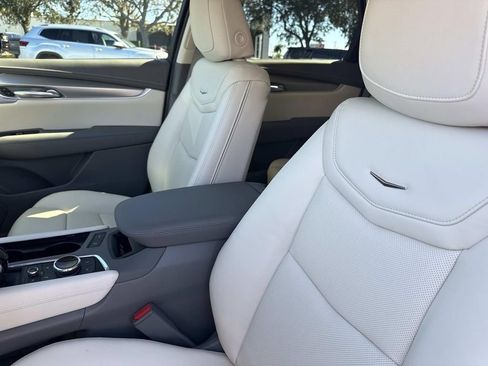 New 2026 Cadillac XT5 Premium Luxury image 21