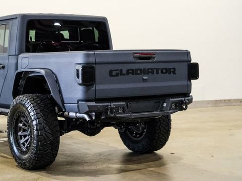 Used 2025 Jeep Gladiator Sport AWD/4WD image 49