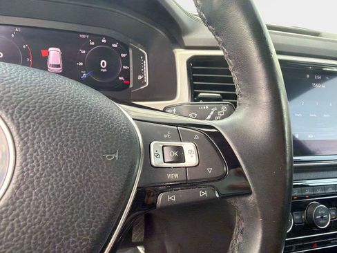Used 2020 Volkswagen Atlas SEL FWD image 28
