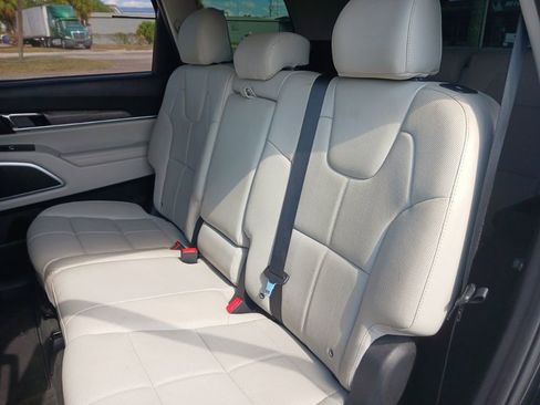 Used 2020 Kia Telluride EX FWD image 12