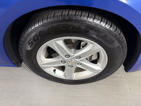 Used 2023 Chevrolet Malibu LT FWD image 14
