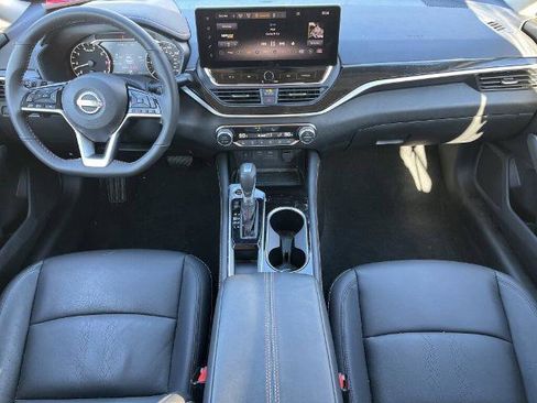 Certified 2025 Nissan Altima 2.5 SR w/ SR Premium Package image 2