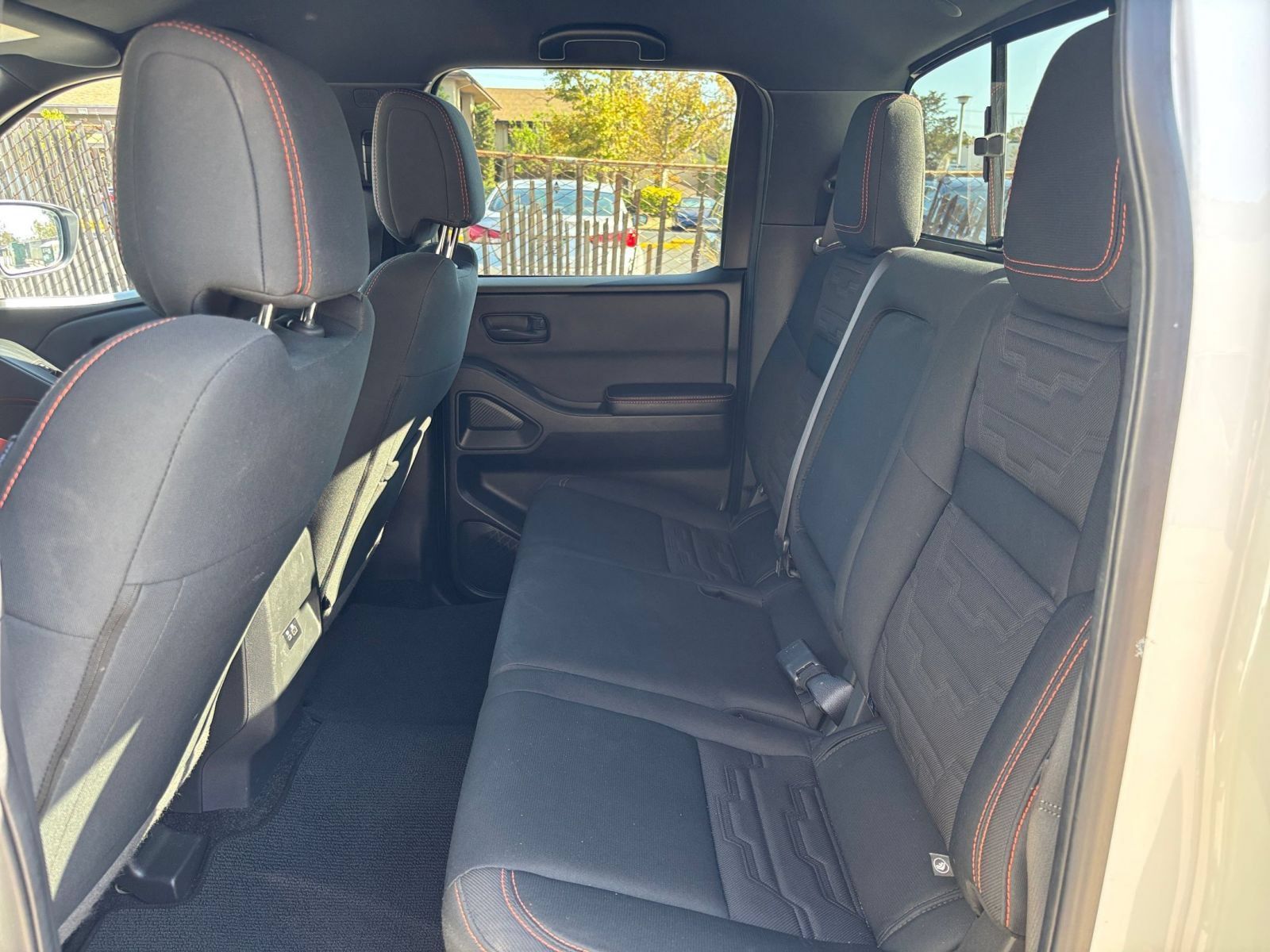 Used 2026 Nissan Frontier PRO-4X AWD/4WD image 25