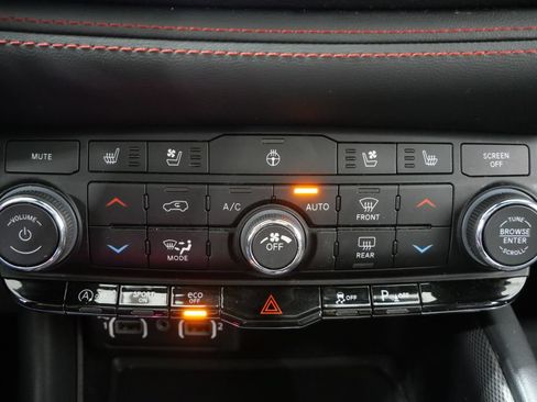 Used 2023 Dodge Durango GT AWD/4WD image 19