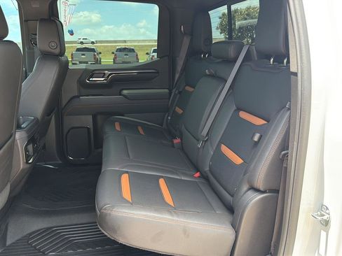 Used 2023 GMC Sierra 1500 AT4 w/ Technology Package AWD/4WD image 16