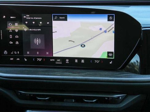 Used 2025 Audi Q5 Premium w/ Convenience Package image 15