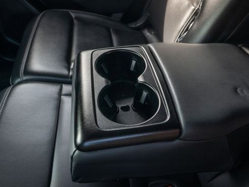 Used 2022 Ford Explorer XLT w/ Equipment Group 202A image 46