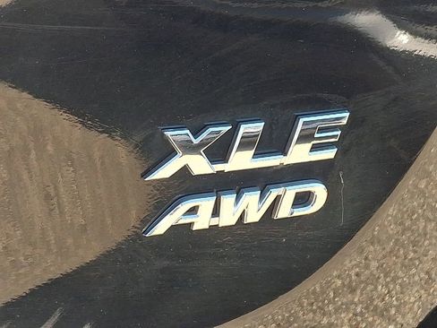 Used 2014 Toyota RAV4 XLE image 31