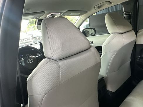 Used 2023 Toyota Corolla Cross L FWD image 23