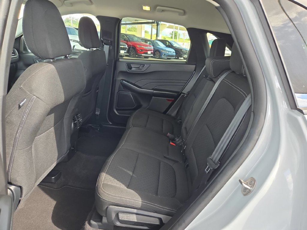 Used 2025 Ford Escape Active AWD/4WD image 14