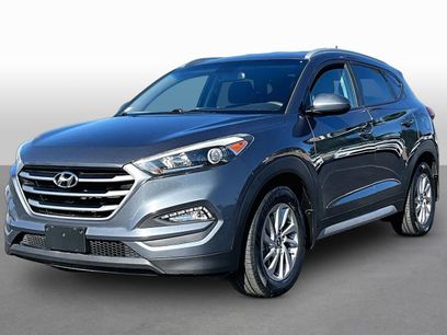 Used 2017 Hyundai Tucson SE w/ SE Popular Package 02