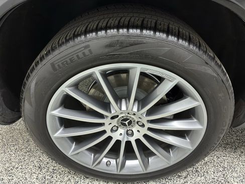 Used 2024 Mercedes-Benz GLE 450 4MATIC image 15