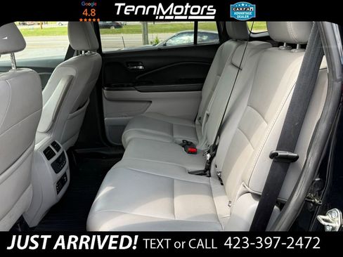 Used 2017 Honda Pilot Touring image 12