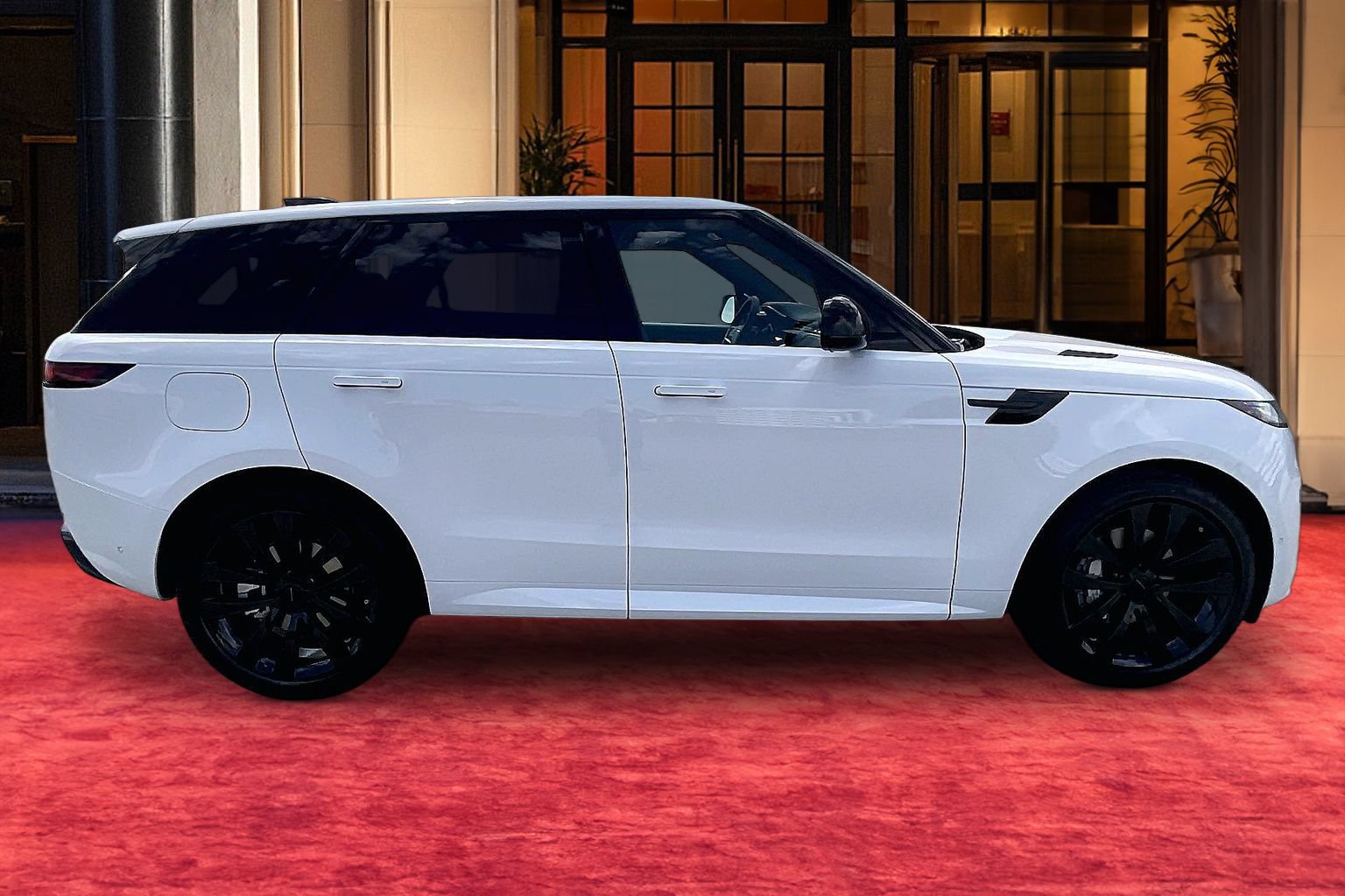 New 2026 Land Rover Range Rover Sport Dynamic SE AWD/4WD image 6