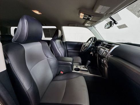 Used 2018 Toyota 4Runner SR5 Premium RWD image 26