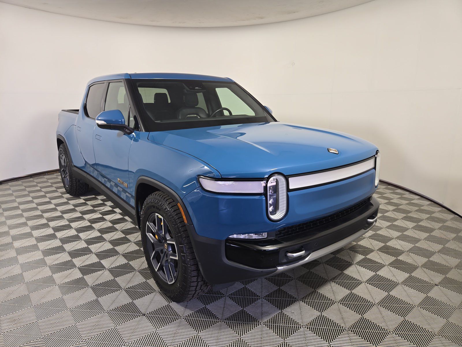 Used 2022 Rivian R1T Launch Edition AWD/4WD image 7
